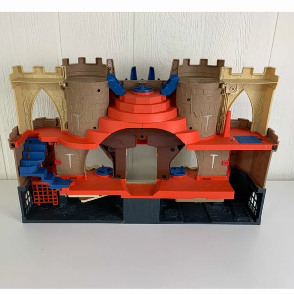 IMAGINEX LIONS DEN CASTLE  Lights and sounds 🏰 - Picture 2 of 3